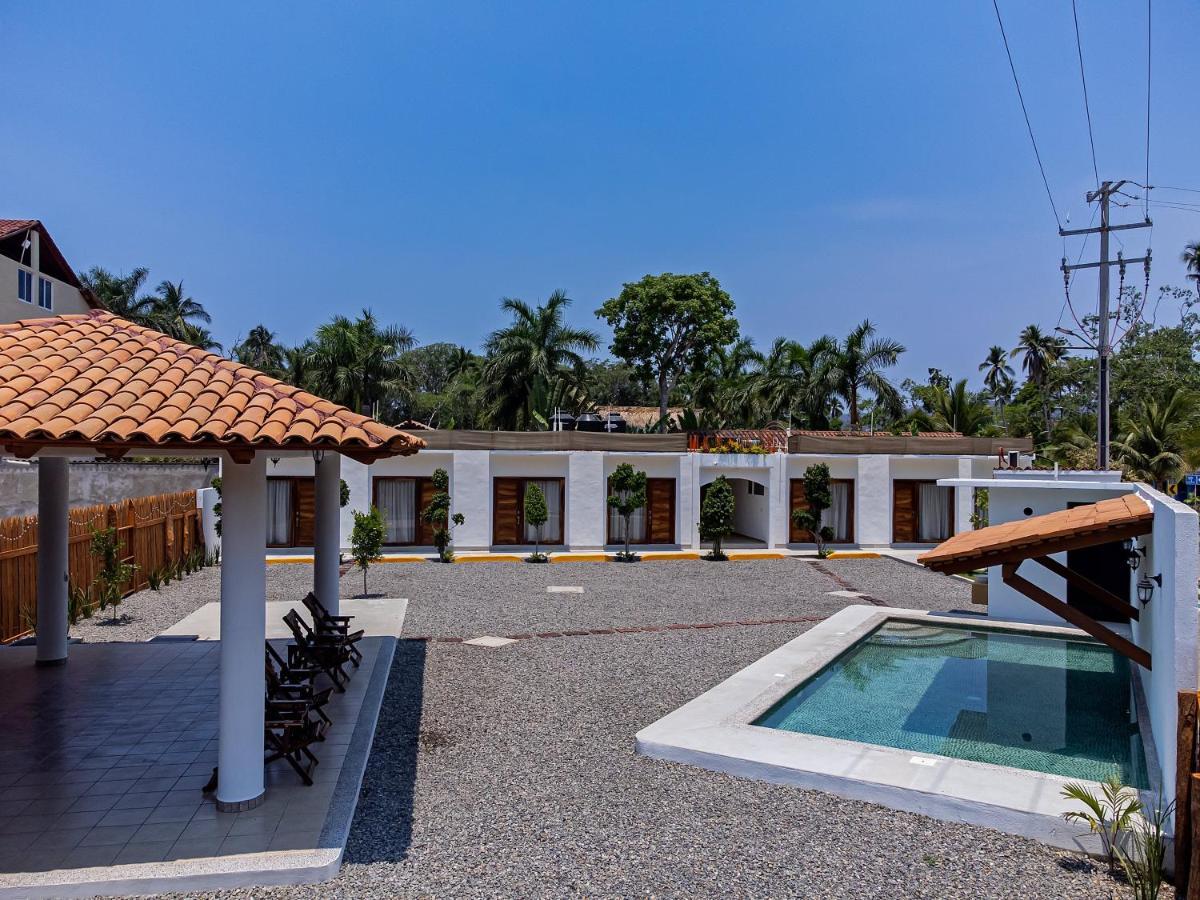 Hotel Casa Victoria Сиуатанехо Экстерьер фото